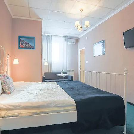 בית הארחה Artmotel & Bistro