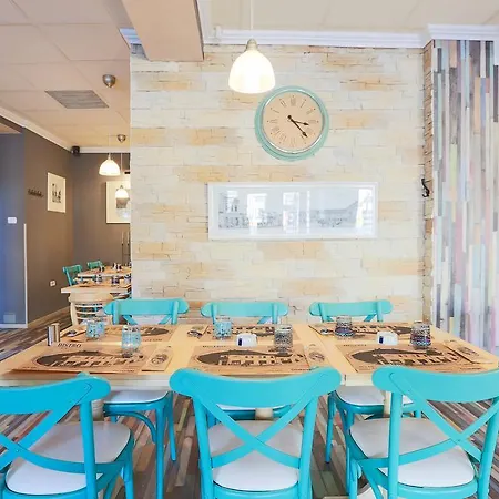 Artmotel & Bistro