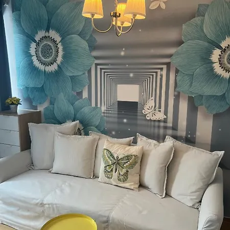 בית הארחה Artmotel & Bistro Haţeg