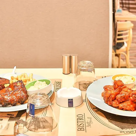 בית הארחה Artmotel & Bistro
