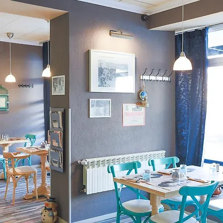 בית הארחה Artmotel & Bistro