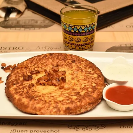 בית הארחה Artmotel & Bistro